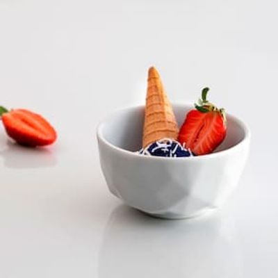 Conjunto com 12 Tigelas M Germer Edros em Porcelana Branca - 600 ml