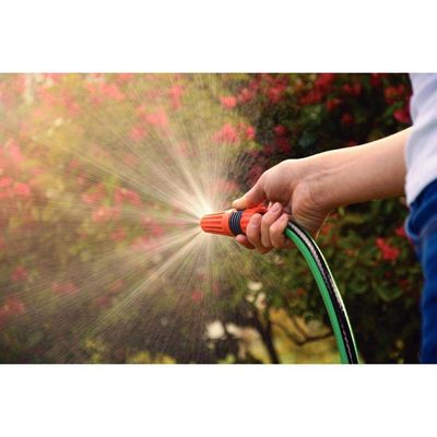 Mangueira Flex Para Jardim Verde Com Faixa Preta Em Pvc 4 Camadas 25 M Com Engate Rosquea