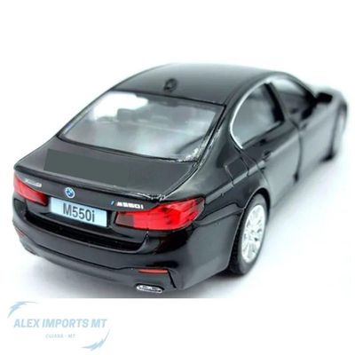 Carro Miniatura M550i Metal Fricção Abre Portas Carrinho Bmw