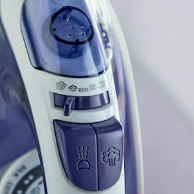 Ferro de Passar a Vapor Philips Walita EasySpeed GC1752 com Spray e Base de Cerâmica – Roxo/Branco branco,roxo / 110
