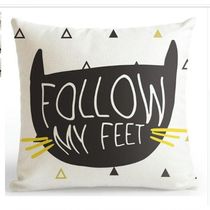 Almofada Cat Follow My Feet