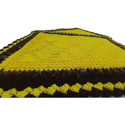 Tapete De Crochê Amarelo Artesanal