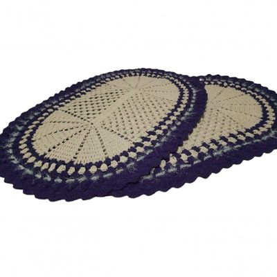 Tapete De Crochê Oval Branco E Azul Artesanal