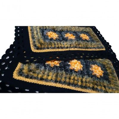 Tapete De Crochê Luxo Amarelo E Preto Artesanal