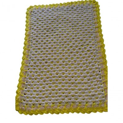 Tapete Crochê Dupla Face Artesanal Amarelo E Branco