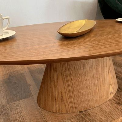 Mesa De Centro Cone Oval 110x60 Cm Base Laminada Em Madeira Freijó Tampo Freijó Cor Marrom