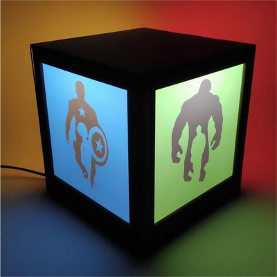 Luminária Box Vingadores Modelo 02 Em Mdf