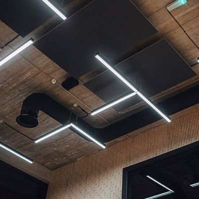 Luminária Sobrepor Taschibra Vetor Led Linear 35w Bivolt Preta 4000k Luz Neutra