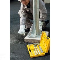 Soquete Estriado 24 Mm Encaixe 1/2" Em Aço Cromo Vanádio Com Acabamento Cromado