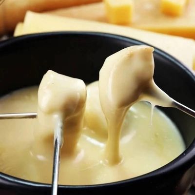 Aparelho De Fondue Lugano Carroussel 18 Peças Esmaltado 1,4 Litros Carne Queijo Chocolate Frutas