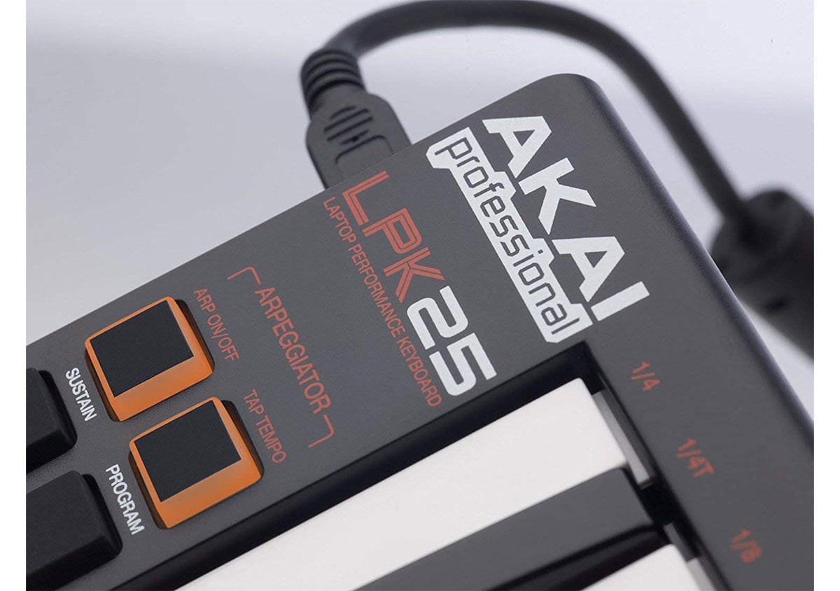 Controlador AKAI USB-MIDI com 25 teclas LPK25 para Laptop