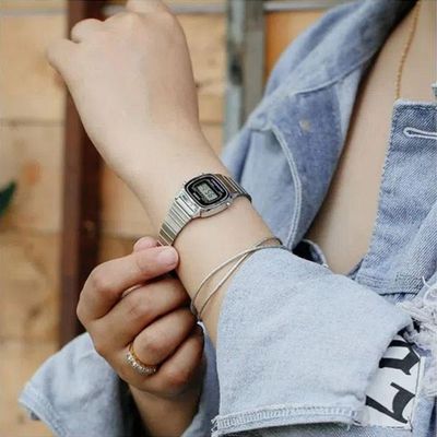 Relógio Casio Vintage La670wa-2df Prata Feminino
