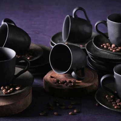 Xícara Para Café Com Pires Em Cerâmica Preto Matte 100ml Porto Brasil
