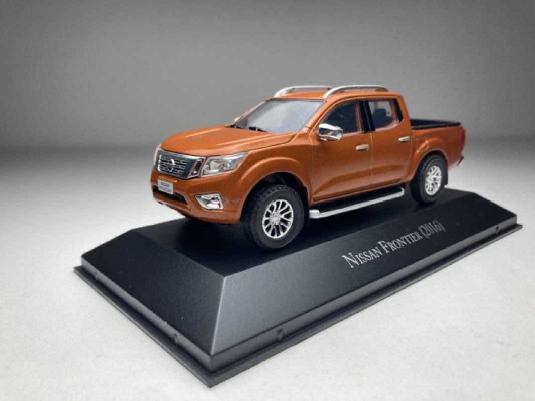 1/43 Carros Inesqueciveis do Brasil Nissan Frontier (2016)