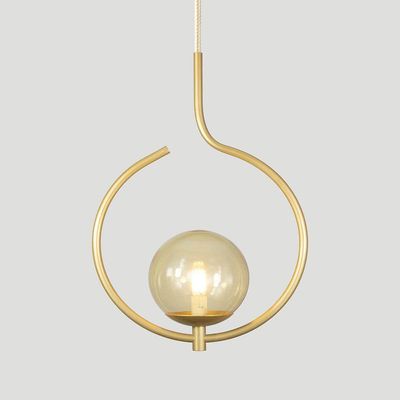 Pendente Lustre On Loop Dourado Com Globo De Vidro Ambar