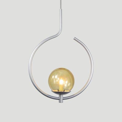 Pendente Lustre On Loop Prata Com Globo De Vidro âmbar