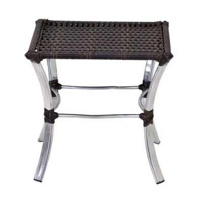 Kit 4 Cadeiras Em Alumínio Varanda Piscina Externa E Mesa De Pedra Ferro