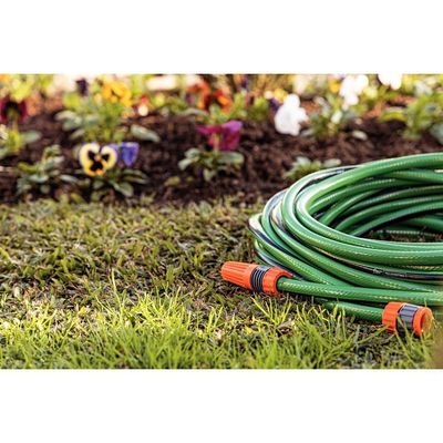 Mangueira Flex Para Jardim Verde Com Faixa Preta Em Pvc 4 Camadas 20 M Com Engate Rosquea