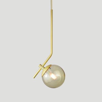 Lustre Pendente On Ly - Dourado Com Globo De Vidro âmbar
