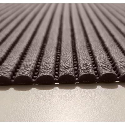 Tapete Passadeira Emborrachada Pvc Antiderrapante 0,65x4,00m Marrom