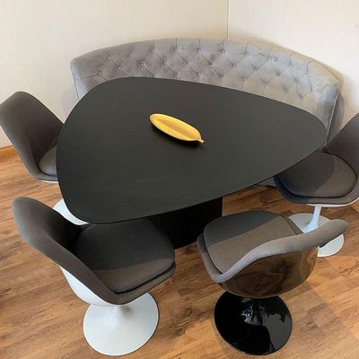 Mesa De Jantar Cone Orgânica 100x103 Cm Tampo ébano Base ébano Cor Preto