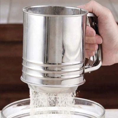 Polvilhador Inox Luxo Caneca Peneira Farinha Com Gatilho
