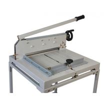 Guilhotina de Facão Semi Industrial 430mm 300 Fls com Mesa