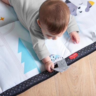 Tapete de Atividades Super Mat Tiny Love - Magic Tales