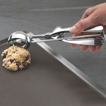 Batedor De Milk Shake 1 Copo 0,8l Profissional Inox Bms-n 127v + Concha De Sorvete Extrator 127v
