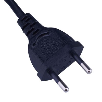 Extensão 3 Tomadas 2 Pinos 5 Metros Intelbras Preta