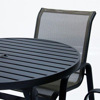 Conjunto Lótus Com Mesa 80cm Ripada 4 Poltronas Ombrelone 2,40m Com Base Preto