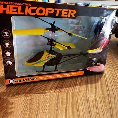 Helicóptero Drone Voa Com Luz E Aproximação Infravermelha