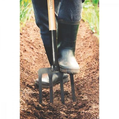 Forcado para Terra com 4 Dentes em Aço 74 Cm