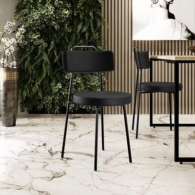 Cadeira Decorativa Estofada Para Sala De Jantar Barcelona F01 Couríssimo Preto - Lyam Decor