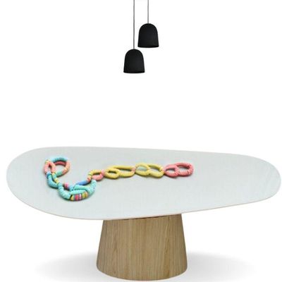 Mesa De Jantar Cone Oval Orgânica 120x80cm