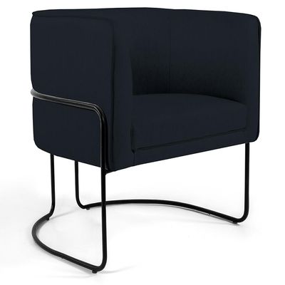 Poltrona Decorativa Fixa Base de Aço Preto Betina D02 Corano Preto C-05 - Lyam Decor