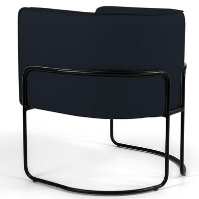 Poltrona Decorativa Fixa Base de Aço Preto Betina D02 Corano Preto C-05 - Lyam Decor
