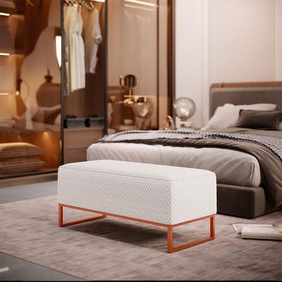 Kit 02 Puffs Decorativo Sala De Estar Cléo 90cm W01 Base Ferro Cobre Bouclê Cru - Lyam Decor