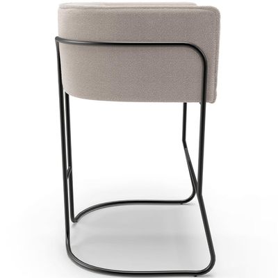 Banqueta Decorativa Fixa Baixa Base de Aço Preto Betina D02 Bouclê Creme B-54 - Lyam Decor