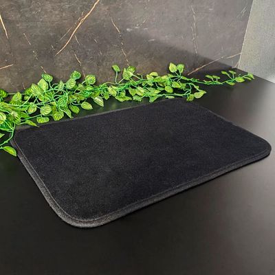 Tapete de Banheiro Preto Antiderrapante Retangular Jogo