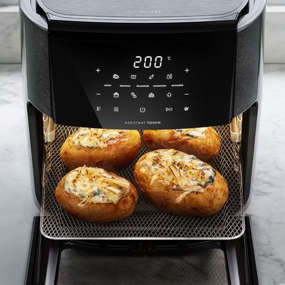 Air Fryer Oven Electrolux Rita Lobo 12L Digital Grafite c/ Espeto e Grelhas Antiaderente (EAF90) 220V