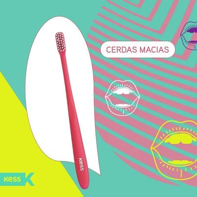 Kit Pack Anual C- 4 Escovas Dentais Basic Kess Cerdas Macias azul