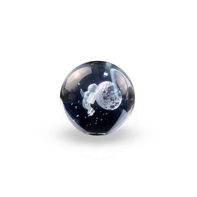 Luminária Abajur Globo Homem na Lua LED USB Enfeite Decorativo Esfera de Vidro 3D Base de Madeira