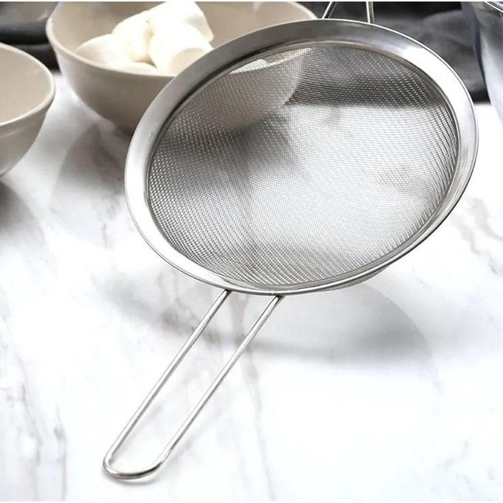 Peneira De Cozinha Coar Inox 14cm Polvilhar Escorrer Massas