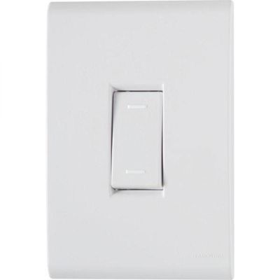 Conjunto 4X2 Com 1 Interruptor Paralelo Liz 10 A 250V Branco