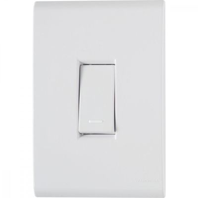 Conjunto 4X2 Com 1 Interruptor Simples Liz 10 A 250 V Branco