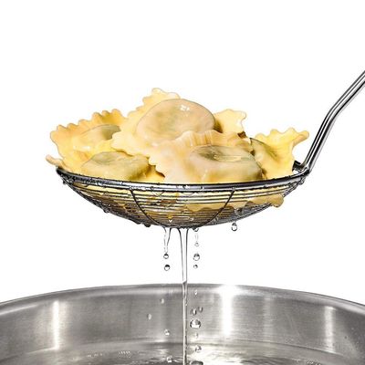 Escumadeira Com Cabo Em Aço Inox Antiderrapante 37,6cm Oxo