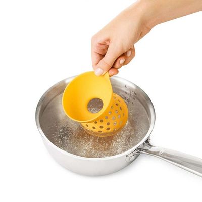 Acessórios Ovo Poché Silicone 10cm Oxo Amarelo
