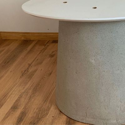 Base De Mesa De Jantar Cone Oval Concreto Maciço P/ Tampo De 160x90 Cm Até 180x100 Cm Cor Cinza
