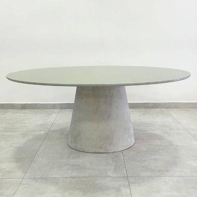 Mesa De Jantar Cone Oval 198x122 Cm Tampo Off White Base Concreto Cor Cinza